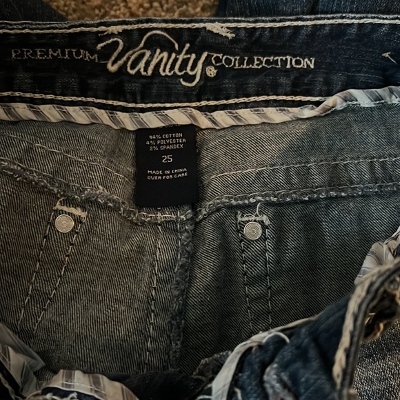 Low rise distressed cropped jeans - Picture 3 of 3